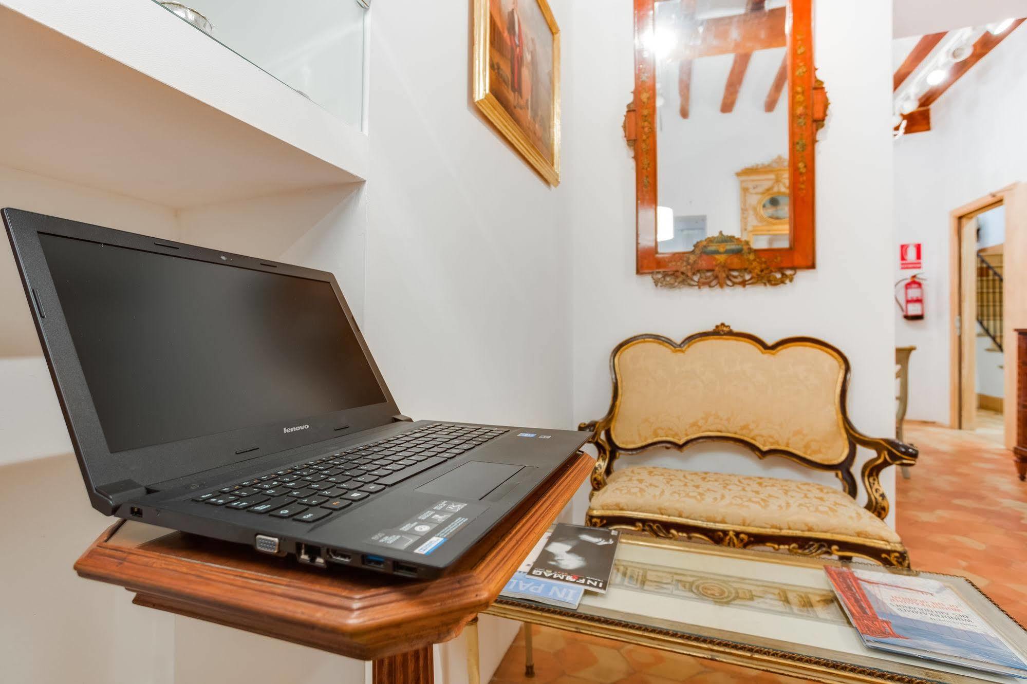 Ah Art Hotel Palma エクステリア 写真